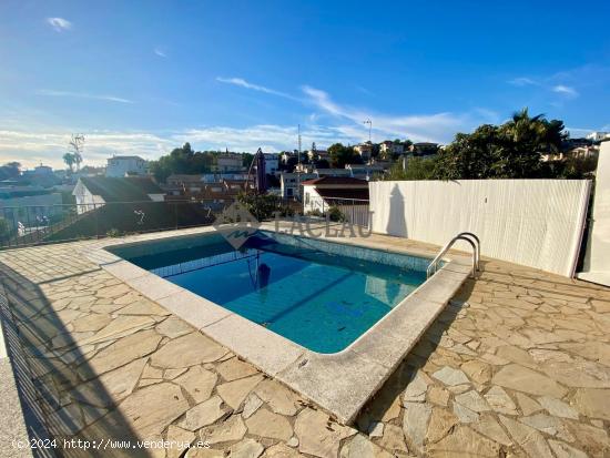  Chalet unifamiliar en Quint Mar con piscina privada - BARCELONA 