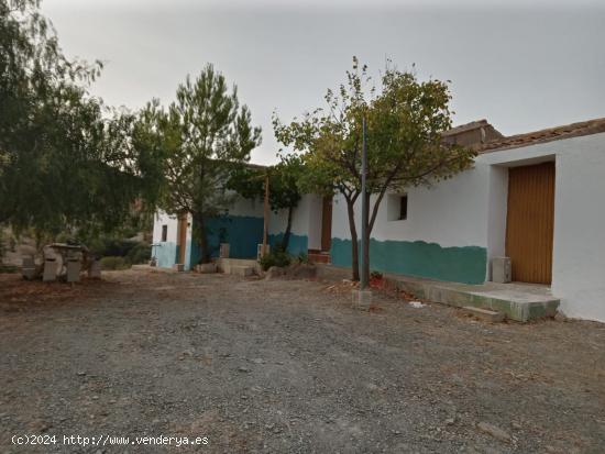  Casa con terreno en Puerto Lumbreras - Zona Cabezo de la Jara - MURCIA 