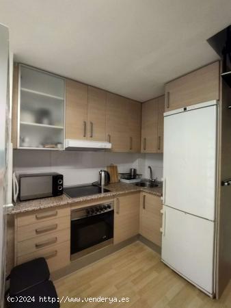  Apartamento entero de 1 dormitorio en L'Hospitalet de Llobregat - BARCELONA 