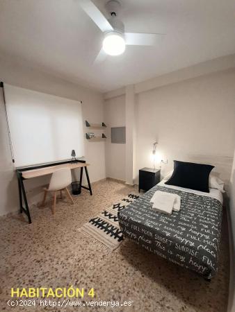  Se alquila habitación en piso de 4 dormitorios en Algirós, Valencia - VALENCIA 