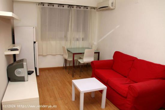  Apartamento de 1 dormitorio en alquiler en Ciutat Vella - VALENCIA 