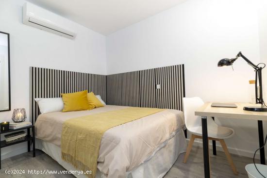  Amplia habitación con baño privado y cocina cerca de Moncloa, Madrid - MADRID 