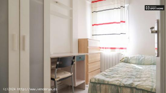  Habitación en alquiler en apartamento de 3 dormitorios en Getafe, Madrid - MADRID 