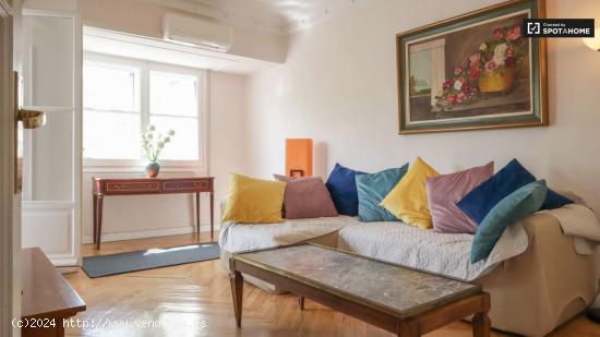  Piso de 4 dormitorios en alquiler en El Viso - MADRID 