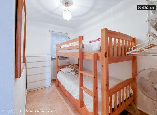  Piso en alquiler de 3 dormitorios en La Fontsanta, Valencia - VALENCIA 