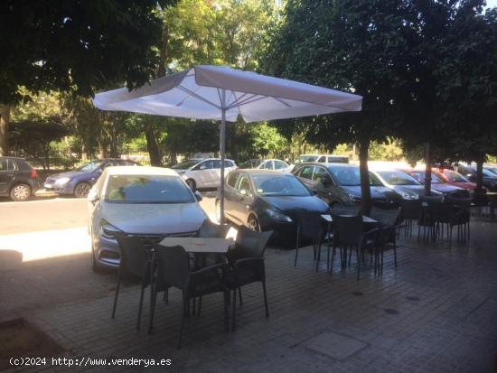  de cafetería con terraza en Nou Moles (distrito l'Olivereta) - VALENCIA 