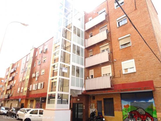  ESTUDIO HOME MADRID OFRECE, piso DE 70 m2 en la zona de Valdezarza - MADRID 