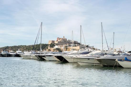  Piso en venta en  s'Illa Plana, Ibiza - BALEARES 