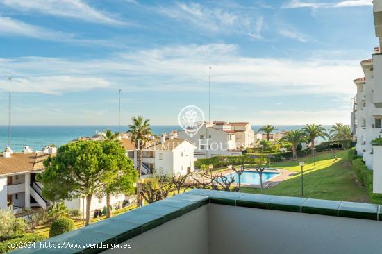  Apartamento con vistas y terraza a la venta en Aiguadolç, Sitges - BARCELONA 