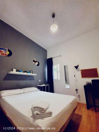  Alquiler de habitaciones en apartamento de 4 dormitorios en Las Palmas De Gran Canaria - LAS PALMAS 
