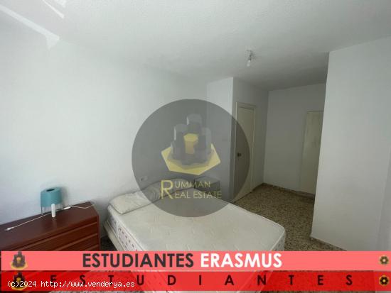  EST/ ERASMUS/ Estupendo piso amueblado para ESTUDIANTES con CUATRO dormitorios en Pedro Antonio - GR 