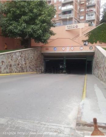  Plaza de parking en Llefia - BARCELONA 