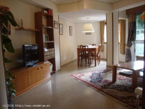  Apartamento de 2 dormitorios en alquiler en Valencia - VALENCIA 