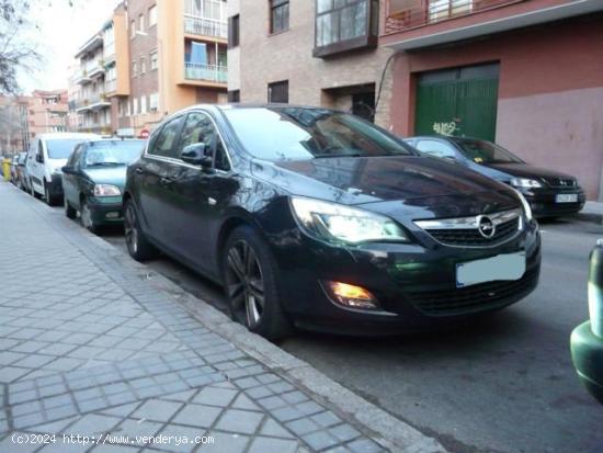  Opel Astra 2.0CDTI Sport 