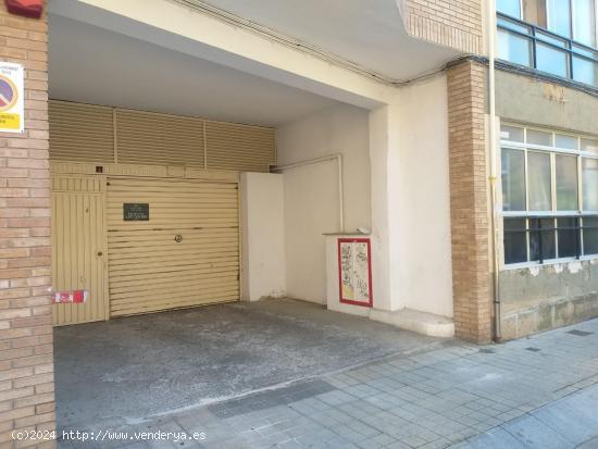  Garaje en venta en Calle d'Àngel Guimerà, Ponent, Reus - TARRAGONA 