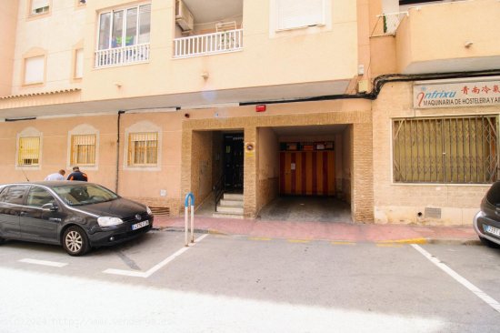  Garaje en venta en Torrevieja (Alicante) 