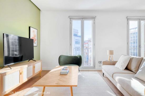  Apartamento de 2 dormitorios en alquiler en Madrid - MADRID 