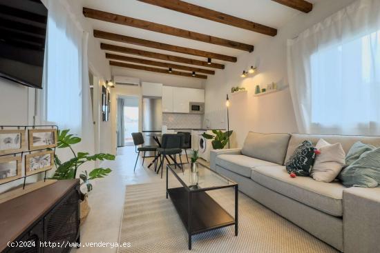  Apartamento de 2 dormitorios en alquiler en Sant Antoni - BARCELONA 