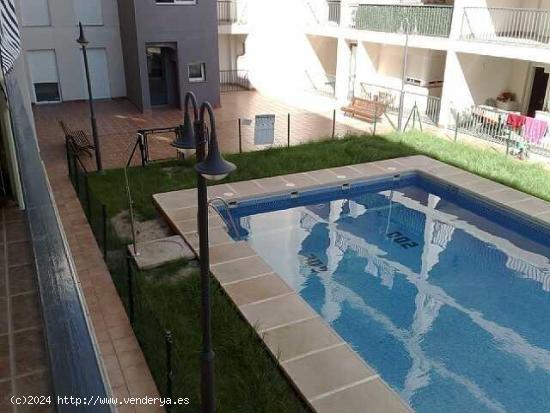  Se vende un apartamento de 2 dorm. y 2 baños en Roquetas de Mar. Zona Buenavista. - ALMERIA 