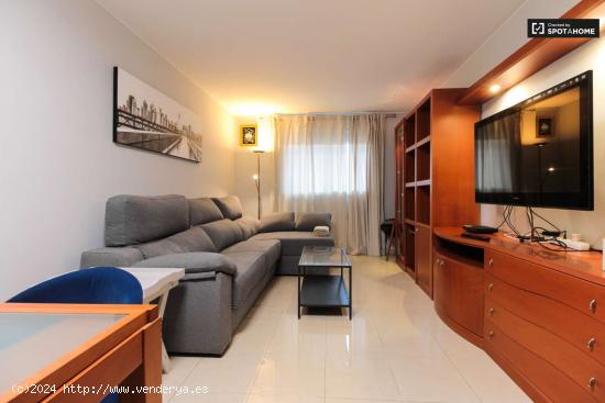  Cómodo apartamento de 2 dormitorios en alquiler en Cornellà de Llobregat, a las afueras de Barcelo 