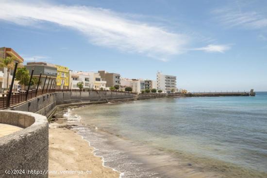  Apartamento Amplio en Playa de Arinaga - LAS PALMAS 
