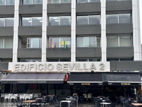  Oficina en venta en Edificio Sevilla 2, con vistas panorámicas a la ciudad - SEVILLA 