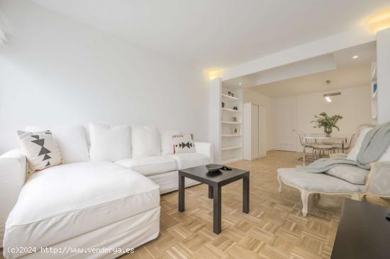  Apartamento de 3 dormitorios en alquiler en Almagro, Madrid. - MADRID 