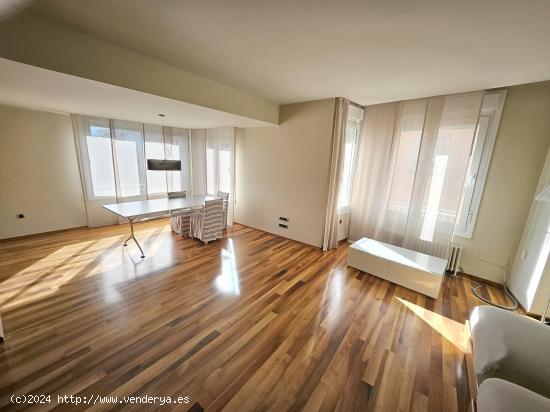  ¡Increíble piso en venta en pleno centro de Castellón! Ubicado en la Avenida Rey Don Jaime, - CAS 