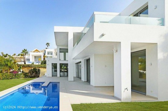  Villa en venta a estrenar en Vélez-Málaga (Málaga) 