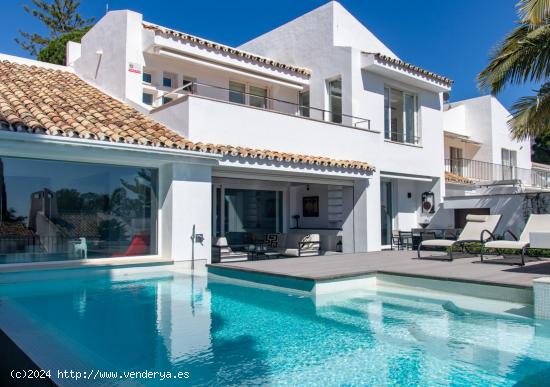  Villa de lujo de 4 dormitorios y 4 baños en Peña Blanca, Nueva Andalucía, Marbella - MALAGA 
