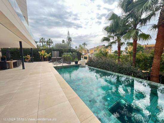 Spectacular Luxury Villa in Parcelas del Golf, Marbella** - MALAGA 
