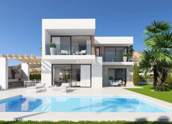  Villa en venta en construcción en Finestrat (Alicante) 