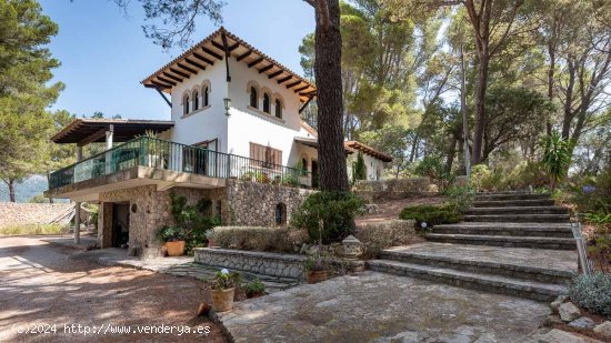  Villa en venta en Puigpunyent (Baleares) 