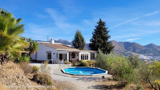  Villa en venta en Canillas de Albaida (Málaga) 