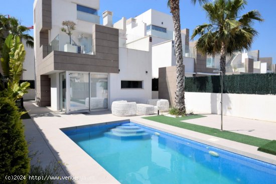  Villa en venta en Guardamar del Segura (Alicante) 
