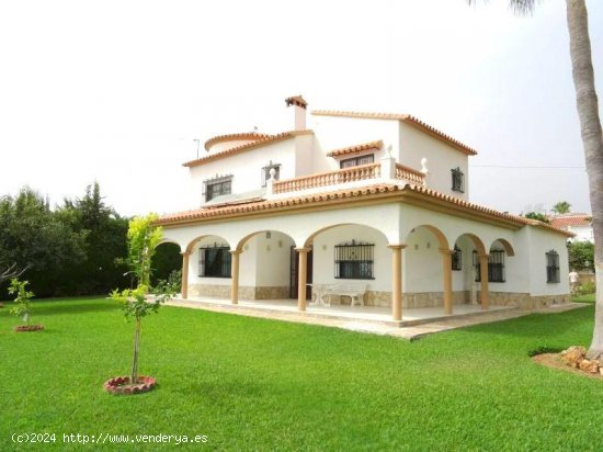  Villa en venta en Mezquitilla (Málaga) 