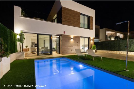  Villa en venta en El Campello (Alicante) 