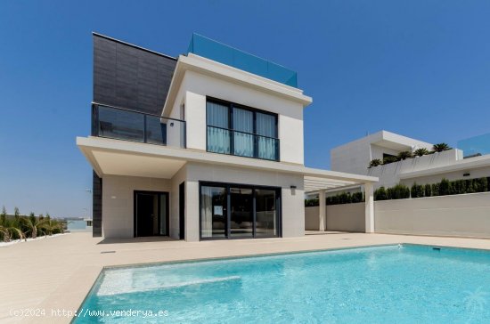  Villa en venta a estrenar en La Manga del Mar Menor (Murcia) 