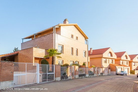  Casa en venta en Mutilva (Navarra) 