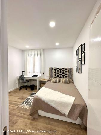  Alquiler de habitaciones en piso de 8 habitaciones en Getafe - MADRID 
