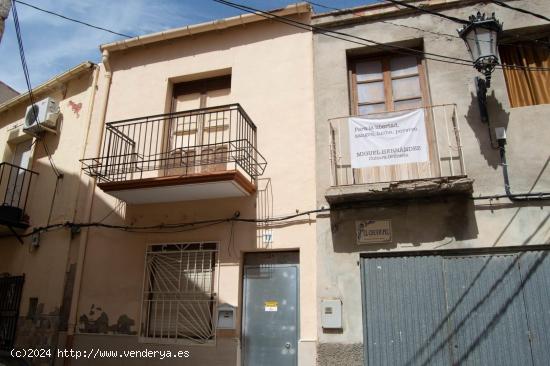  Chalet adosado en venta en Calle San Antonio, 03300, Orihuela (Alicante) - ALICANTE 