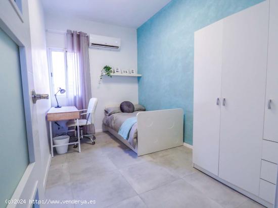  Alquiler de habitaciones en piso de 3 habitaciones para estudiantes en Algirós - VALENCIA 