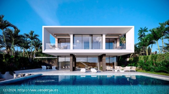  Villa en venta en construcción en Estepona (Málaga) 