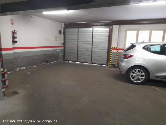 Parking en venta en Passeig Universal ( Horta ) - BARCELONA 