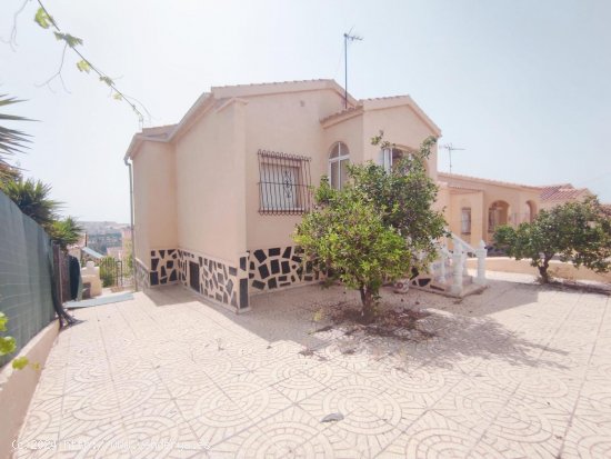  Villa en venta en Elche (Alicante) 
