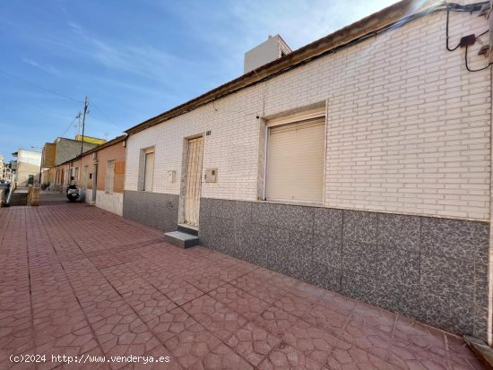  Villa en venta en Guardamar del Segura (Alicante) 