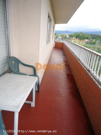  Se vende piso muy amplio con balcon en Ponteareas - PONTEVEDRA 