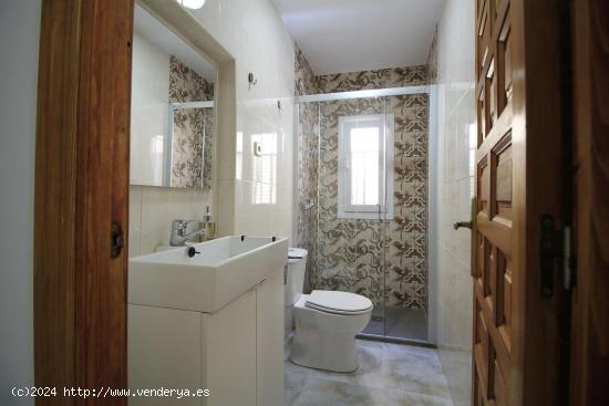  ¡Piso completo de 2 dormitorios con amplio patio en Peñagrande, Madrid! - MADRID 