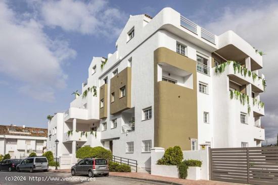  Apartamento reformado planta baja de 1 dormitorio y 1 baño en Nueva Andalucía, Marbella - MALAGA 