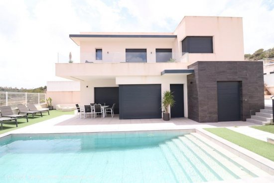  Villa en venta en San Miguel de Salinas (Alicante) 